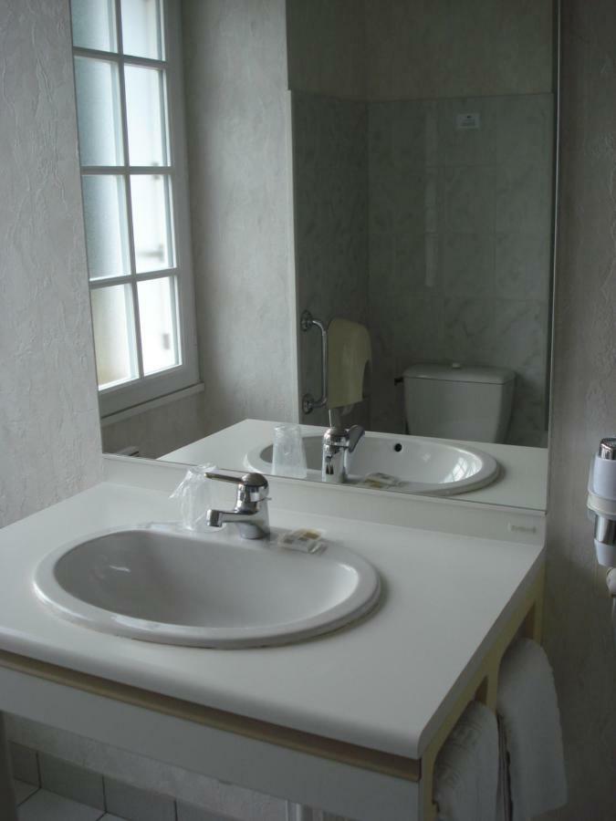 Hotel La Belle Etoile Thouaré-sur-Loire Esterno foto